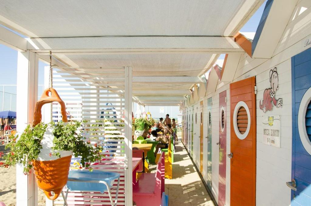 Riccione Beach Hotel - Enjoy Your Summer -Beach Village Incluso Exterior foto